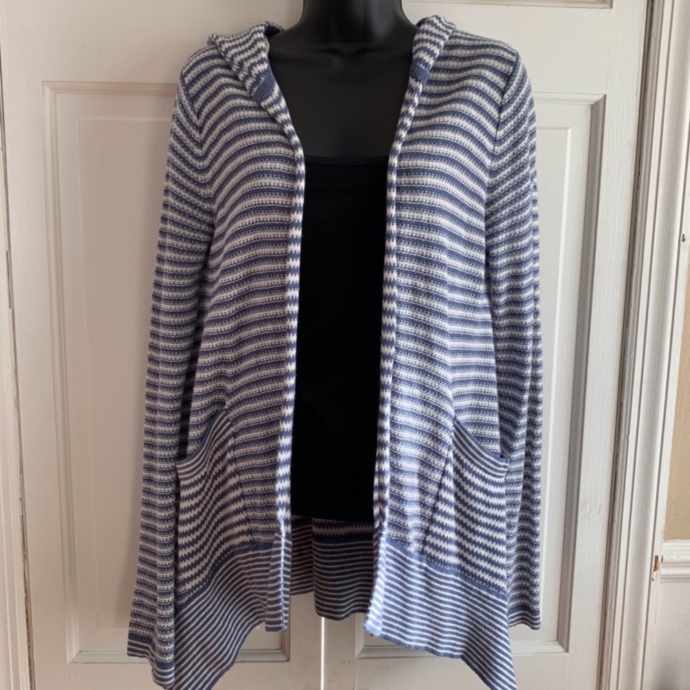 Blue Tommy Bahama Sweater